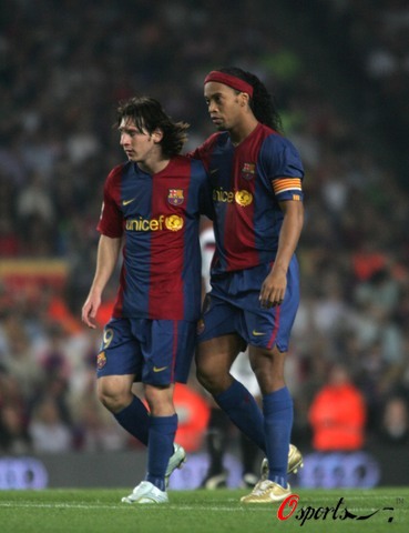 金铲铲之战前排索拉卡的玩法是什么