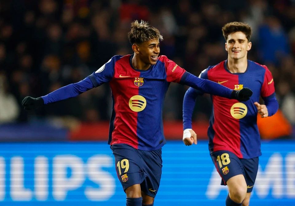 一人一猫皇城冒险！国产动作肉鸽《维兹之刃》今日开启Playtest