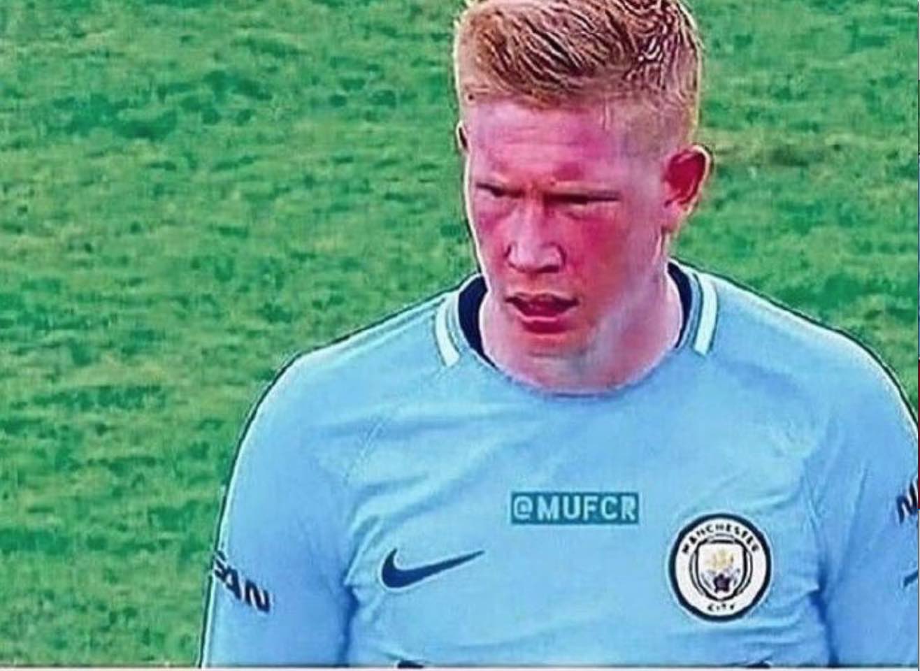 在曼联血染沙场的阿兰·史密斯，他是怎样水平的一名球员？