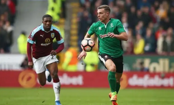 Rookie请神失败！IG神人阵容登场，生死局致敬Doinb，TES晋级世界赛