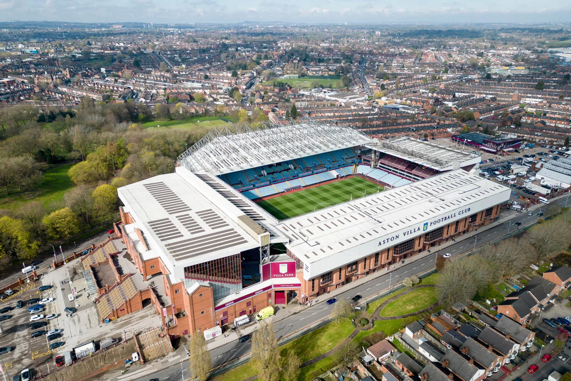 曼联更衣室分裂！12人不满高层+声援阿莫林 4000万红星嘲讽惹众怒