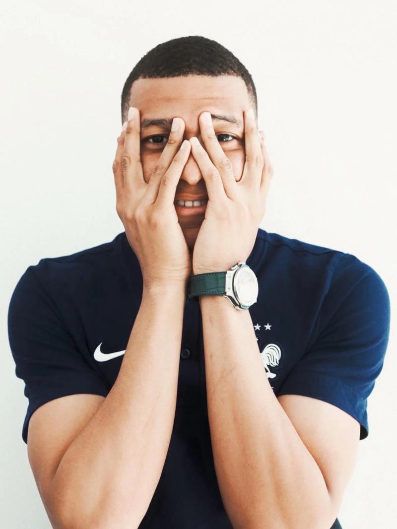 中国男篮强化对抗训练