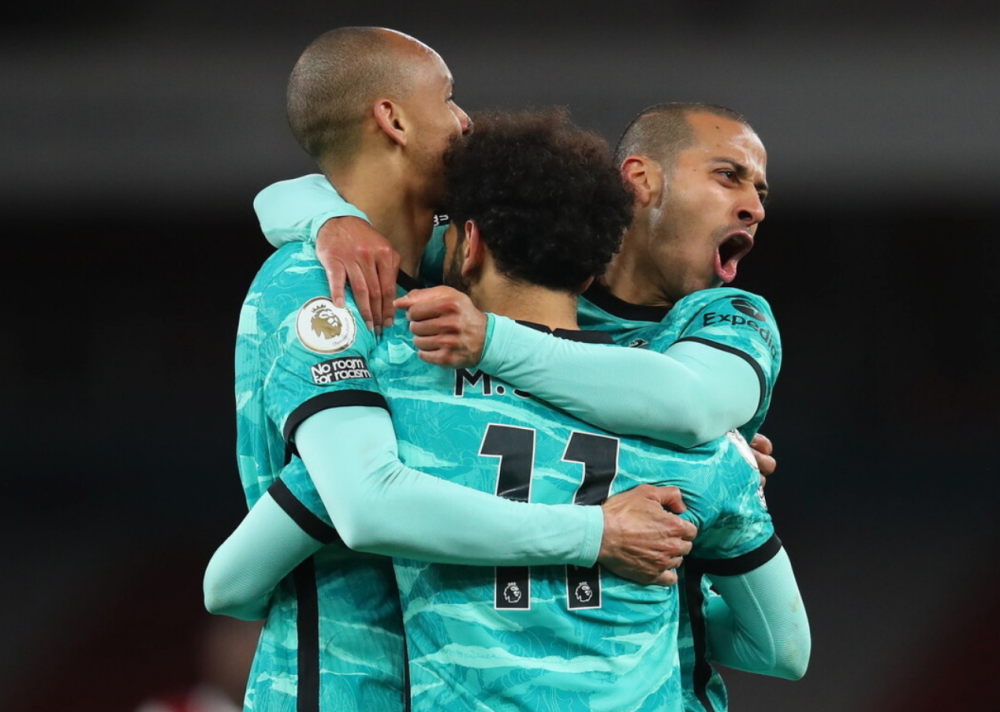 [中超]徐皓阳角球传中 于汉超头球破门